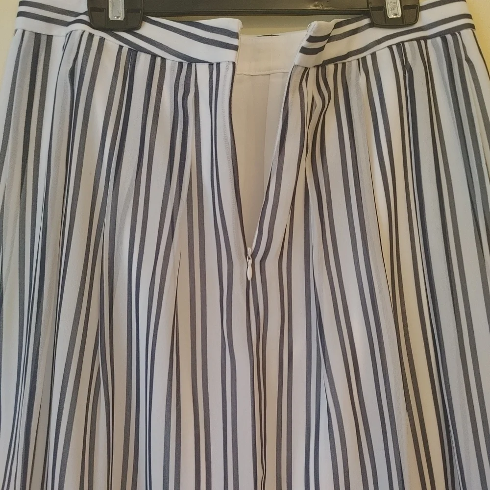 Chic By Jacob mini Flare skirt‎ black and white size M - Picture 5 of 7